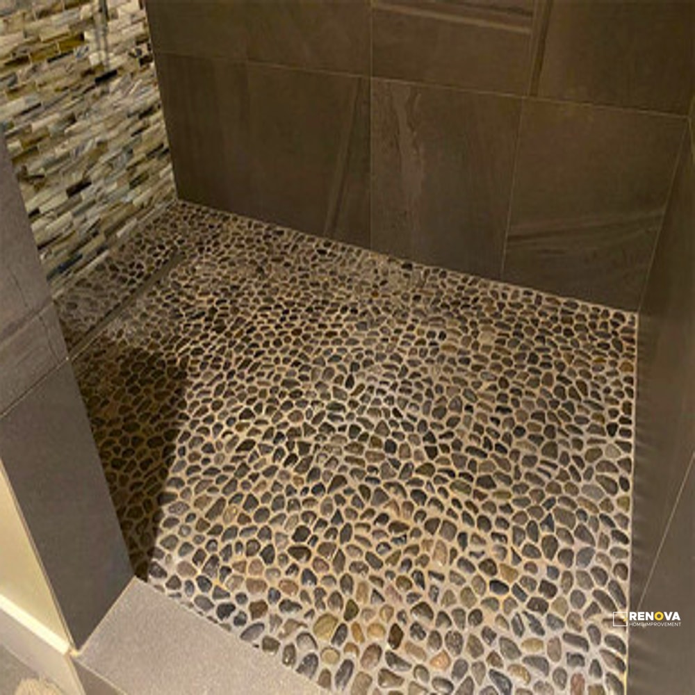 ISLAND PEBBLES BALI BLACK GRAY 10X10 INTERLOCKING SHEET