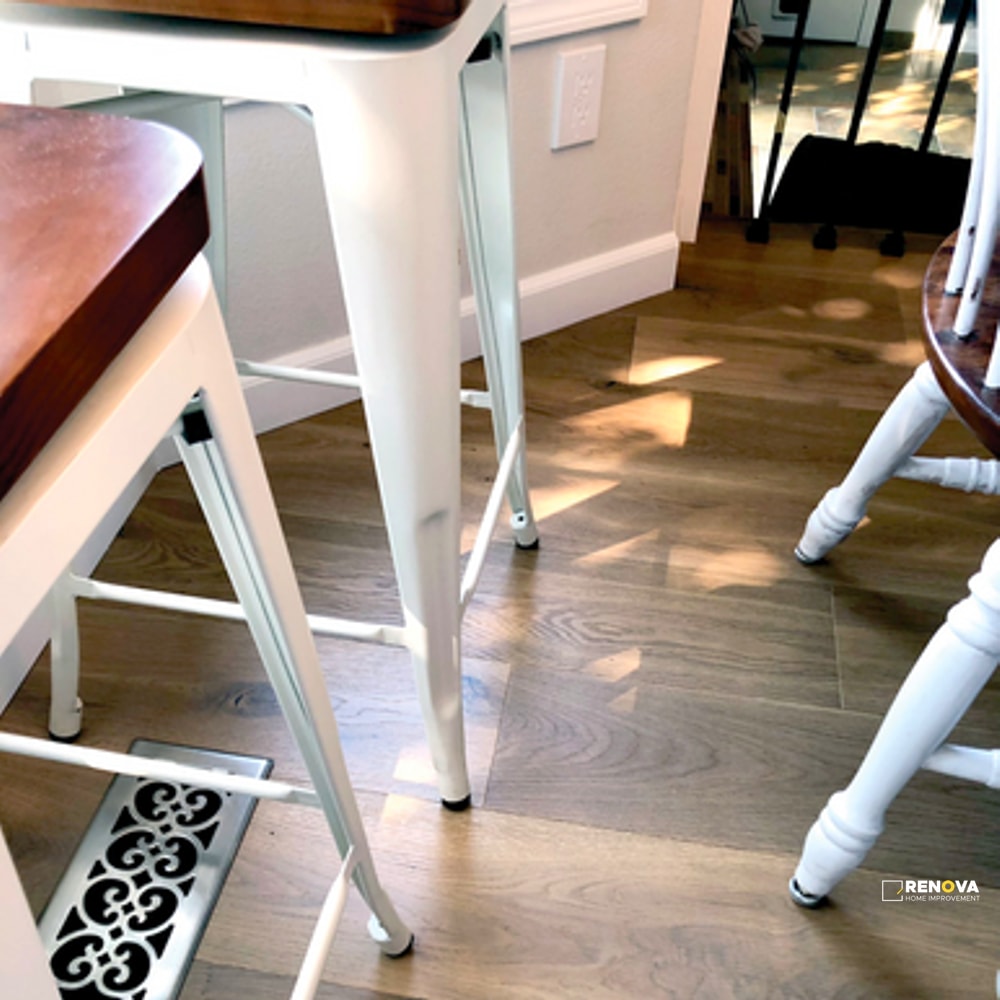 OAK WIREBRUSHED 7-1/2" - ENGINEERED - ALLWOOD - 12