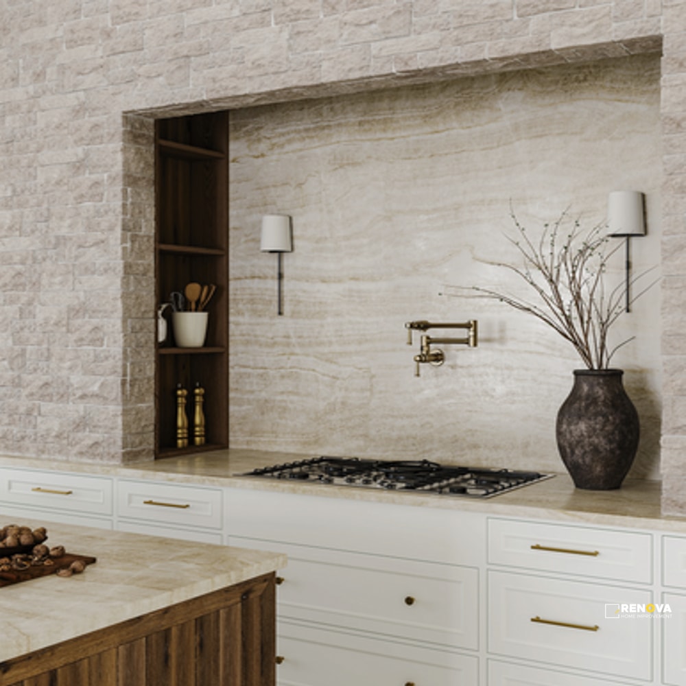 LIGHT BEIGE LIMESTONE TUMBLED LEDGER PANEL 8" X 22" - 2