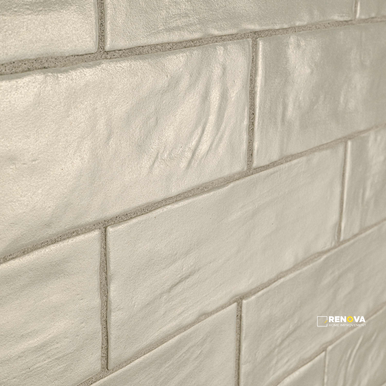 ZEST ALOE 2.5X8 SATIN ( 5.244 SF PER BOX ) - 5