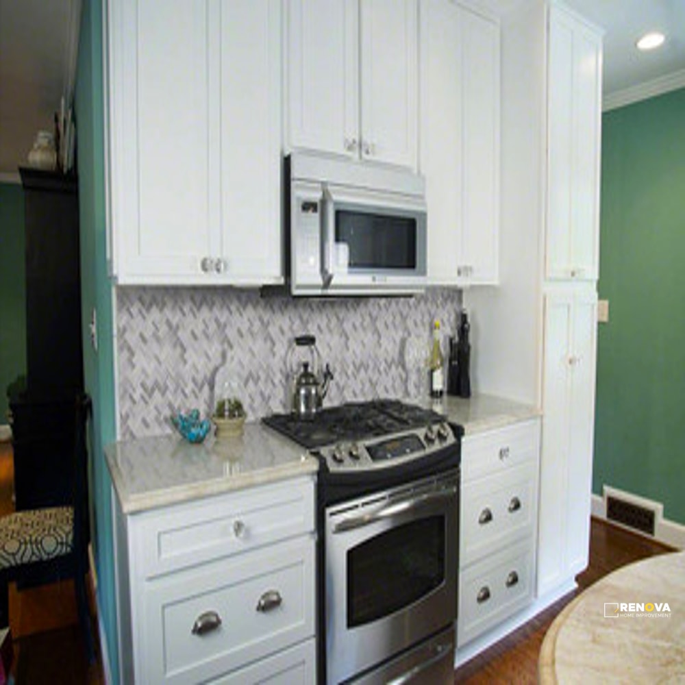 GREECIAN WHITE POLISHED HERRINGBONE MOSAIC - 5