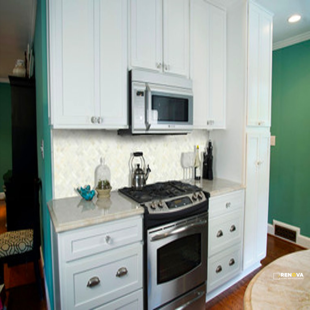 GREECIAN WHITE POLISHED HERRINGBONE MOSAIC - 2