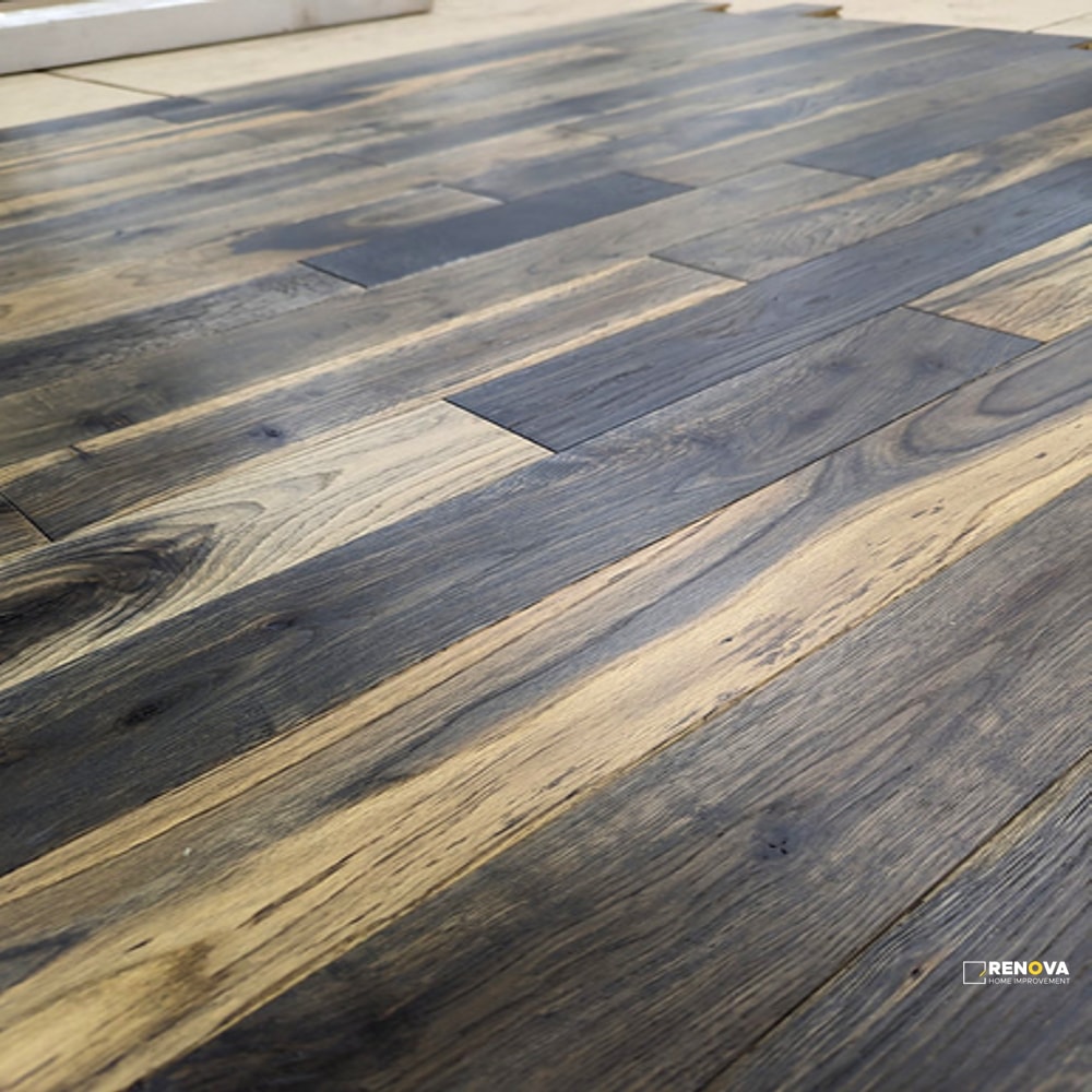 OAK WIRE BRUSHED GROUP 1 3-1/2" - SOLID - CRESTWOOD - 8