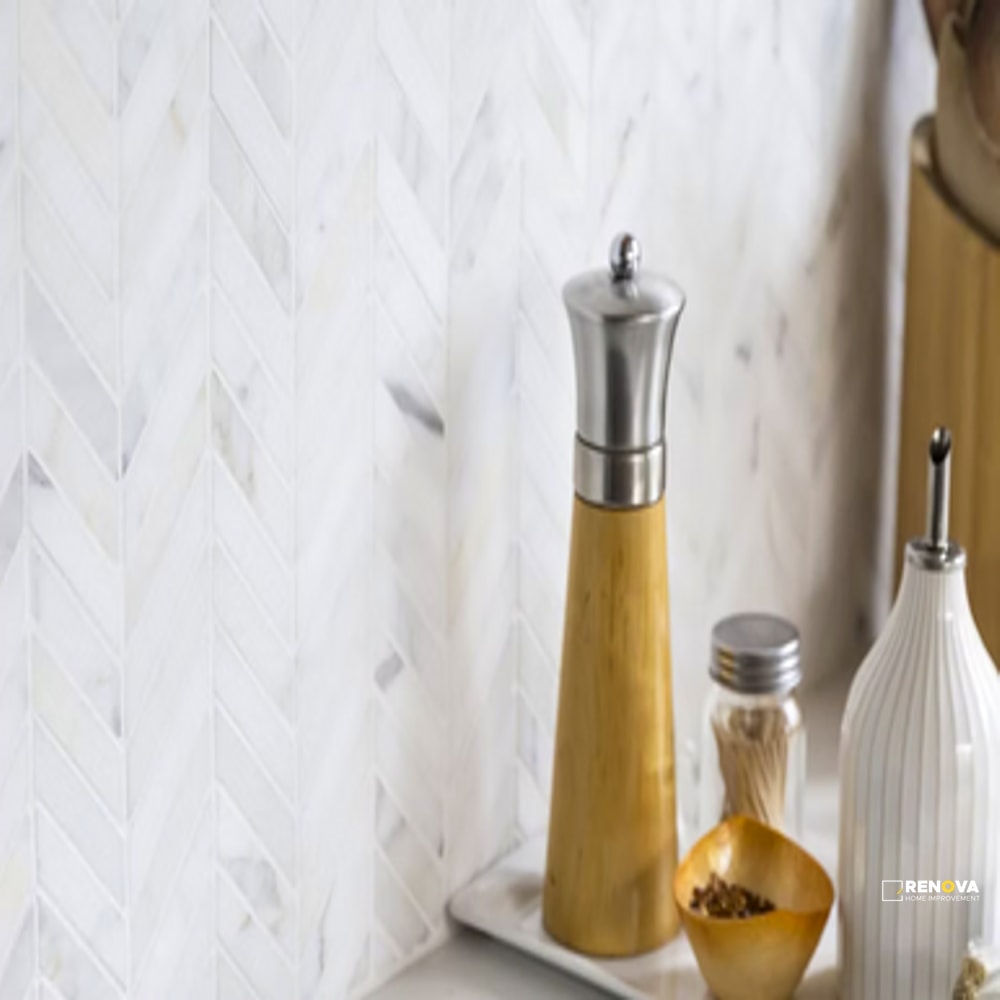 CALACATTA GOLD STONE ESSENTIALS HONED/POLISHED CHEVRON MOSAIC 5/8" X 2-1/2" - 4