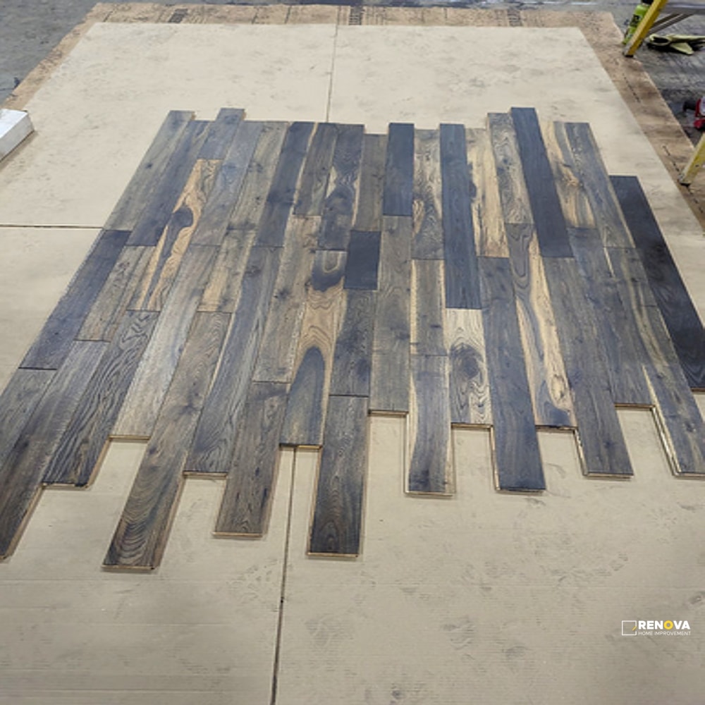 OAK WIRE BRUSHED GROUP 1 3-1/2" - SOLID - CRESTWOOD - 9
