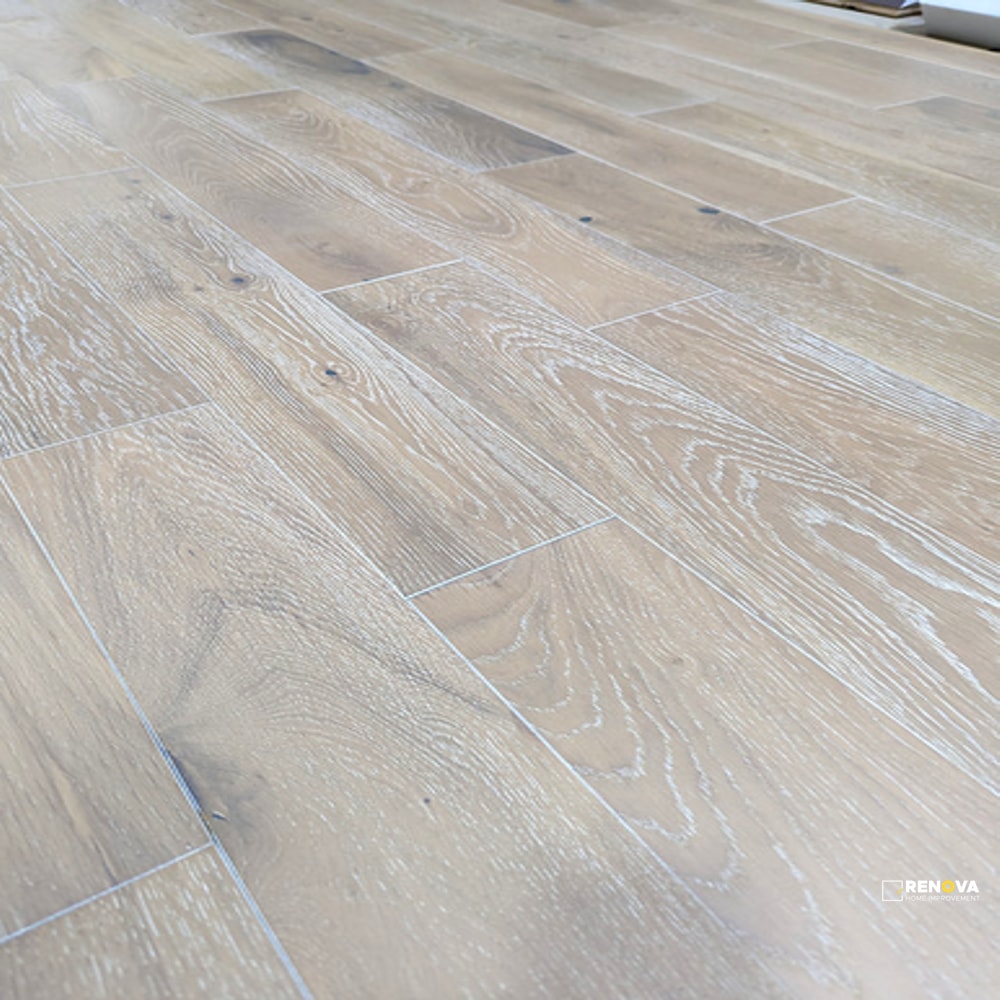 OAK WIRE BRUSHED GROUP 1 5" - SOLID - CRESTWOOD - 6