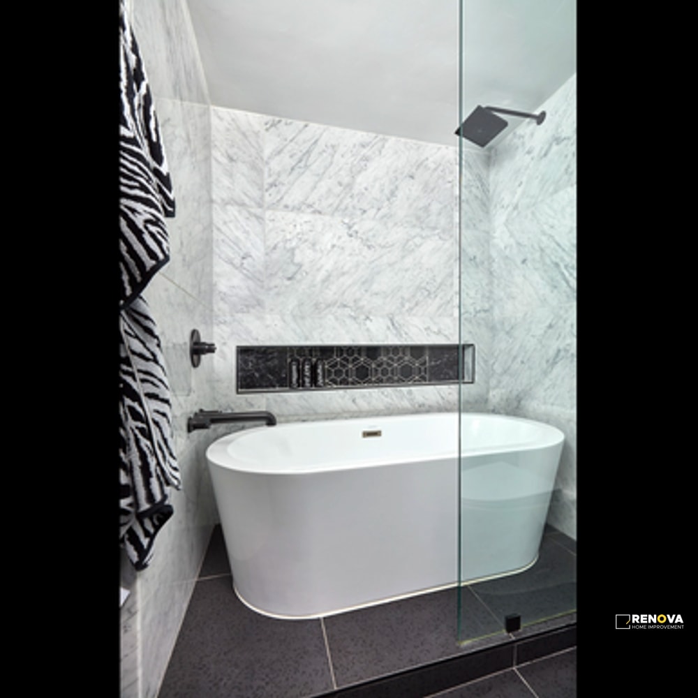 BIANCO CARRARA POLISHED 24" X 48" - ARITI691