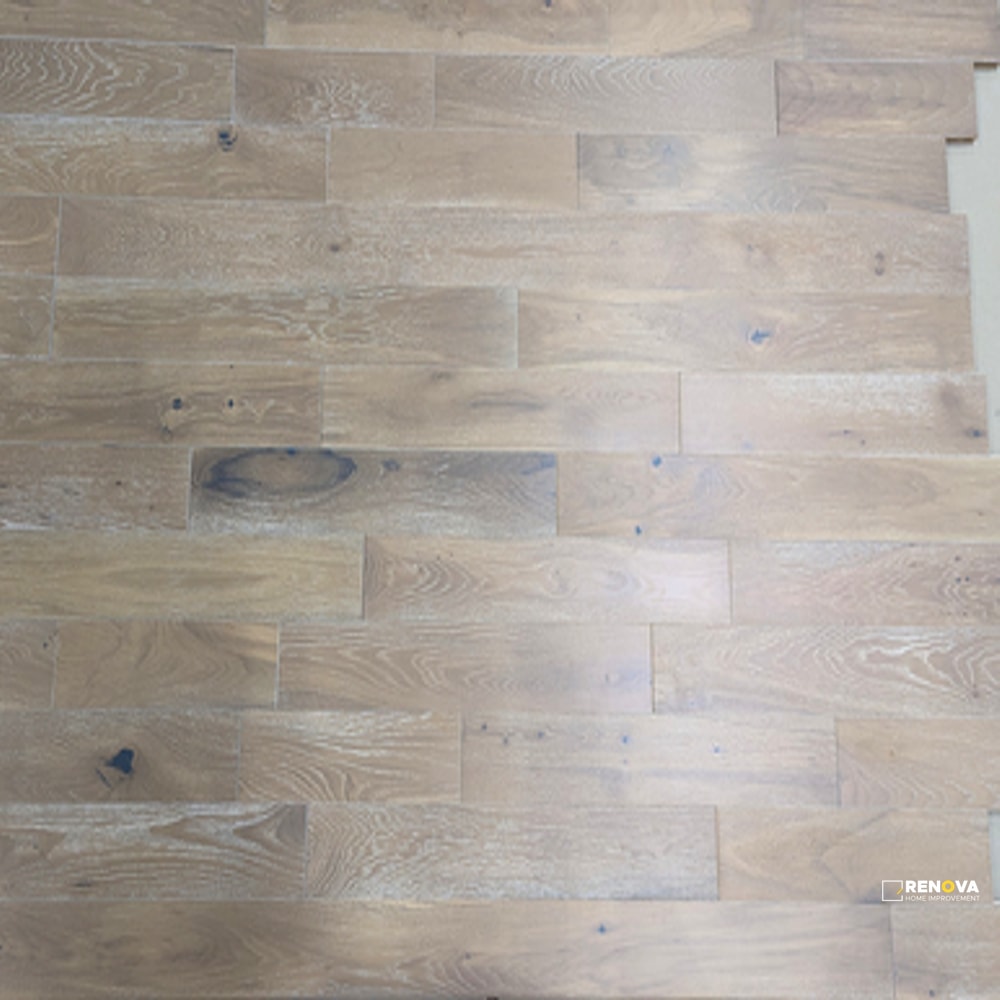 OAK WIRE BRUSHED GROUP 1 5" - SOLID - CRESTWOOD - 4
