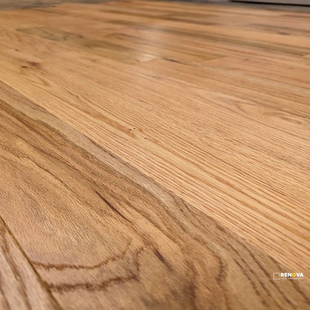 RED OAK WIRE BRUSHED 4-3/4" - SOLID - CRESTWOOD - 5