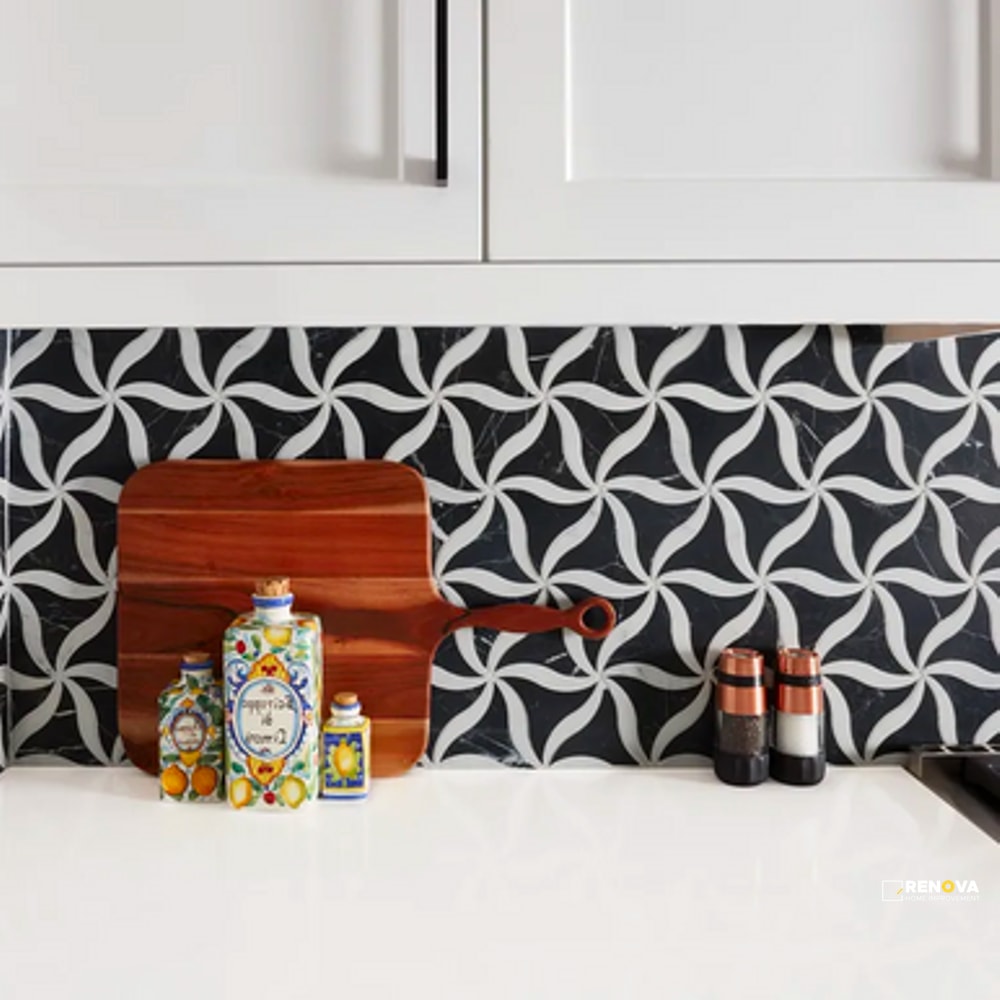 NOIR/BLANC HONED PETAL MOSAIC - 4