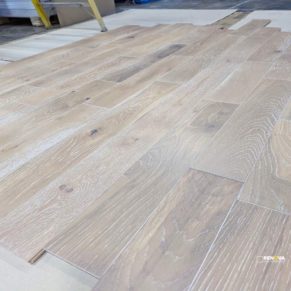 OAK WIRE BRUSHED GROUP 1 5" - SOLID - CRESTWOOD - 5