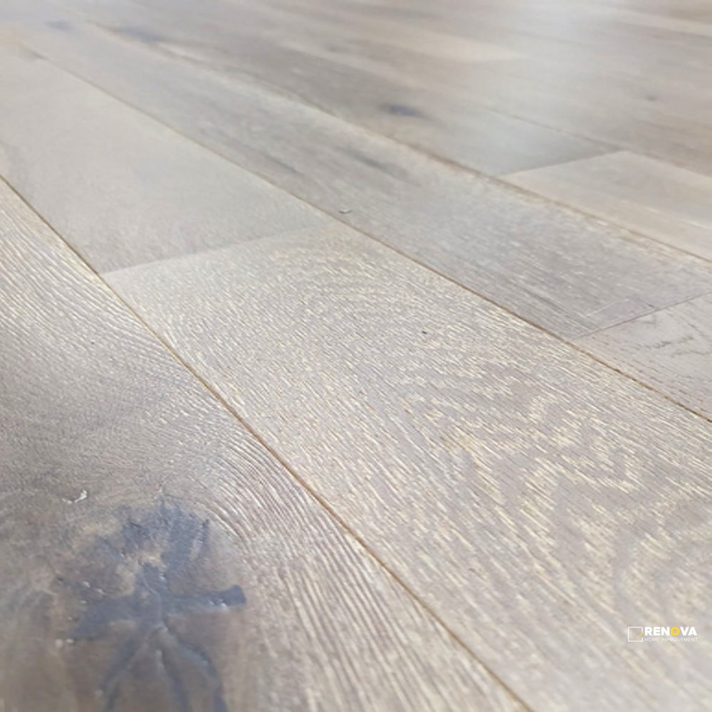 OAK WIRE BRUSHED GROUP 2 3-1/2" - SOLID - CRESTWOOD - 7